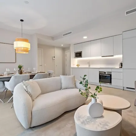 Apartmán Luxury 2br In Camarate Hills - Pool And Garden