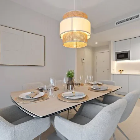 Luxury 2br In Camarate Hills - Pool And Garden Apartmán